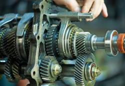 為什么轉(zhuǎn)盤(pán)軸承可以用于齒輪箱中？